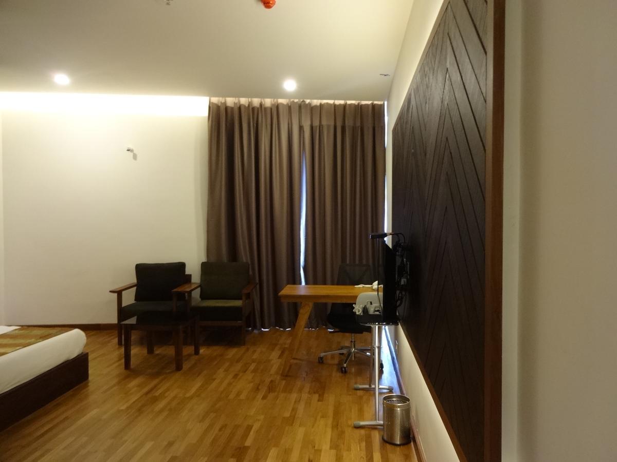 Woodies Bleisure Hotel Kozhikode Eksteriør bilde
